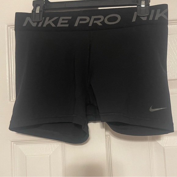 Nike Pro Shorts - Picture 1 of 2